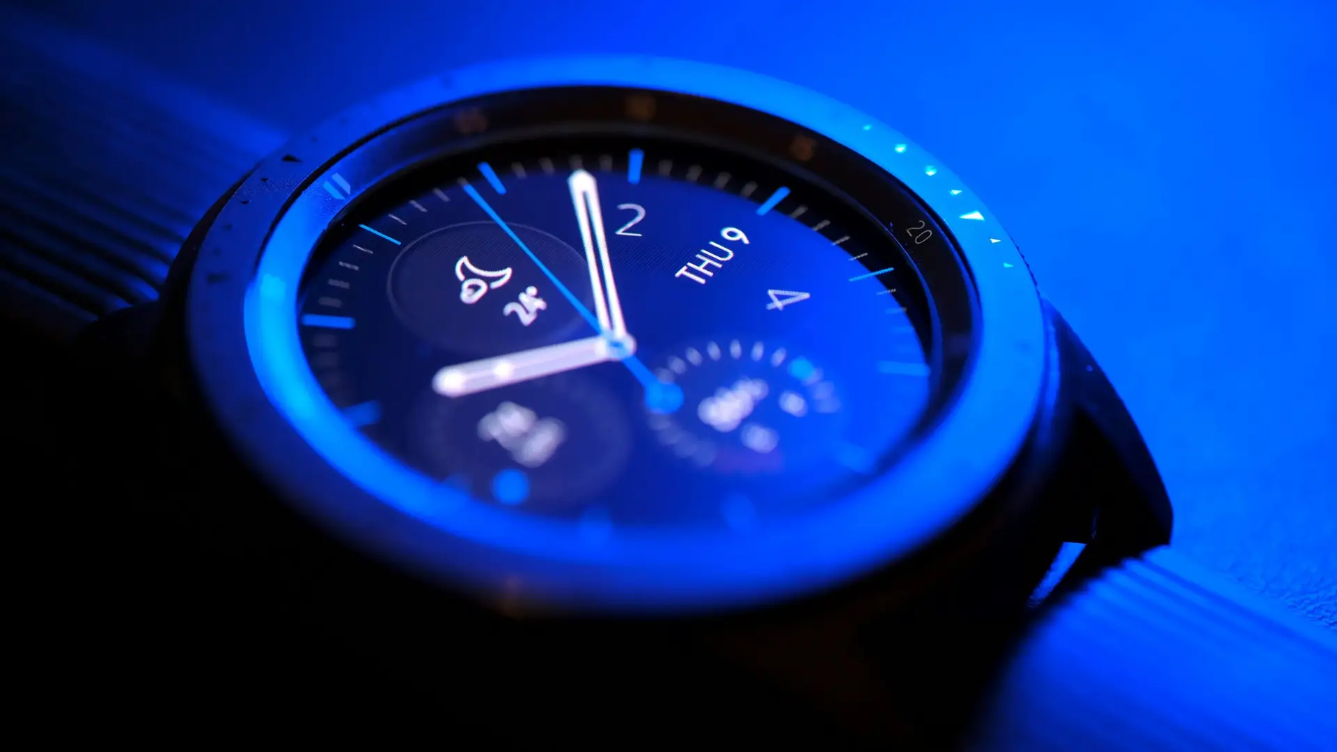 Ways of measuring heart rate in smartwatches