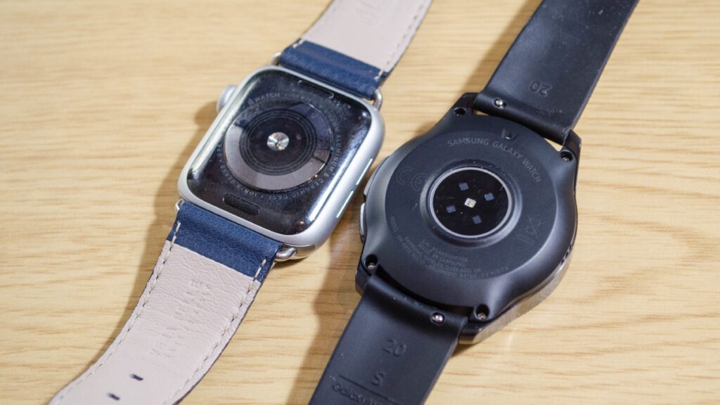 Apple Watch vs Samsung watch 3